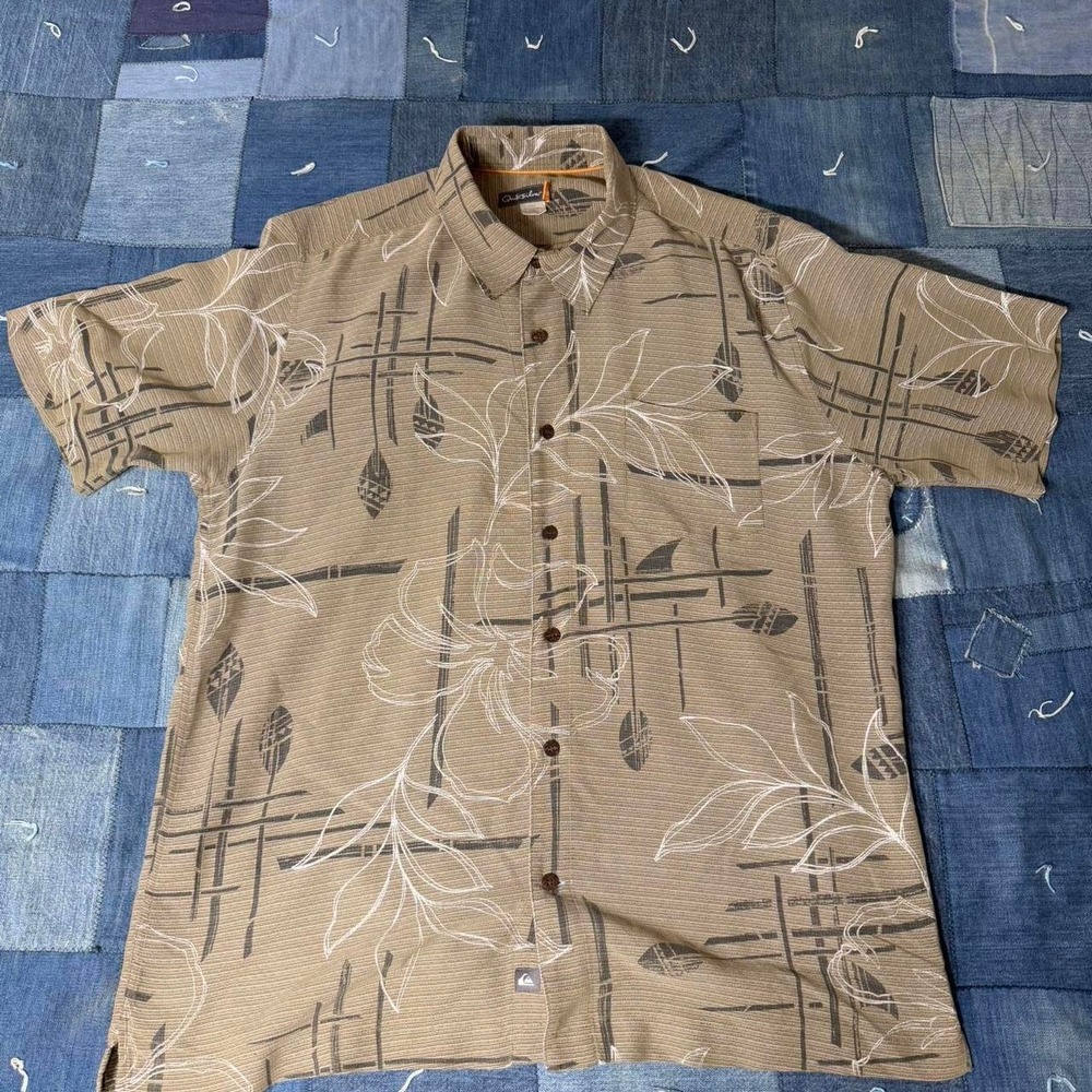 Quicksilver Tan and‎ brown button-up